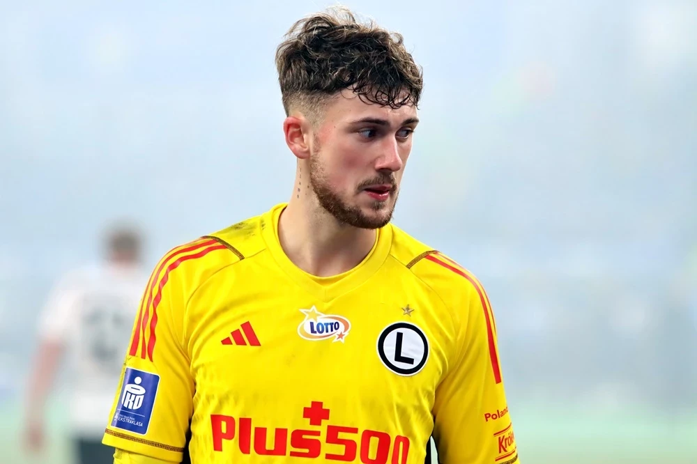 Legia Warszawa - Kacper Tobiasz 3